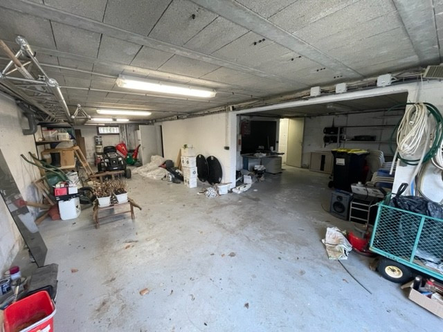 
                                                Vente
                                                 PAVILLON 4 CHAMBRES + SOUS SOL TOTAL