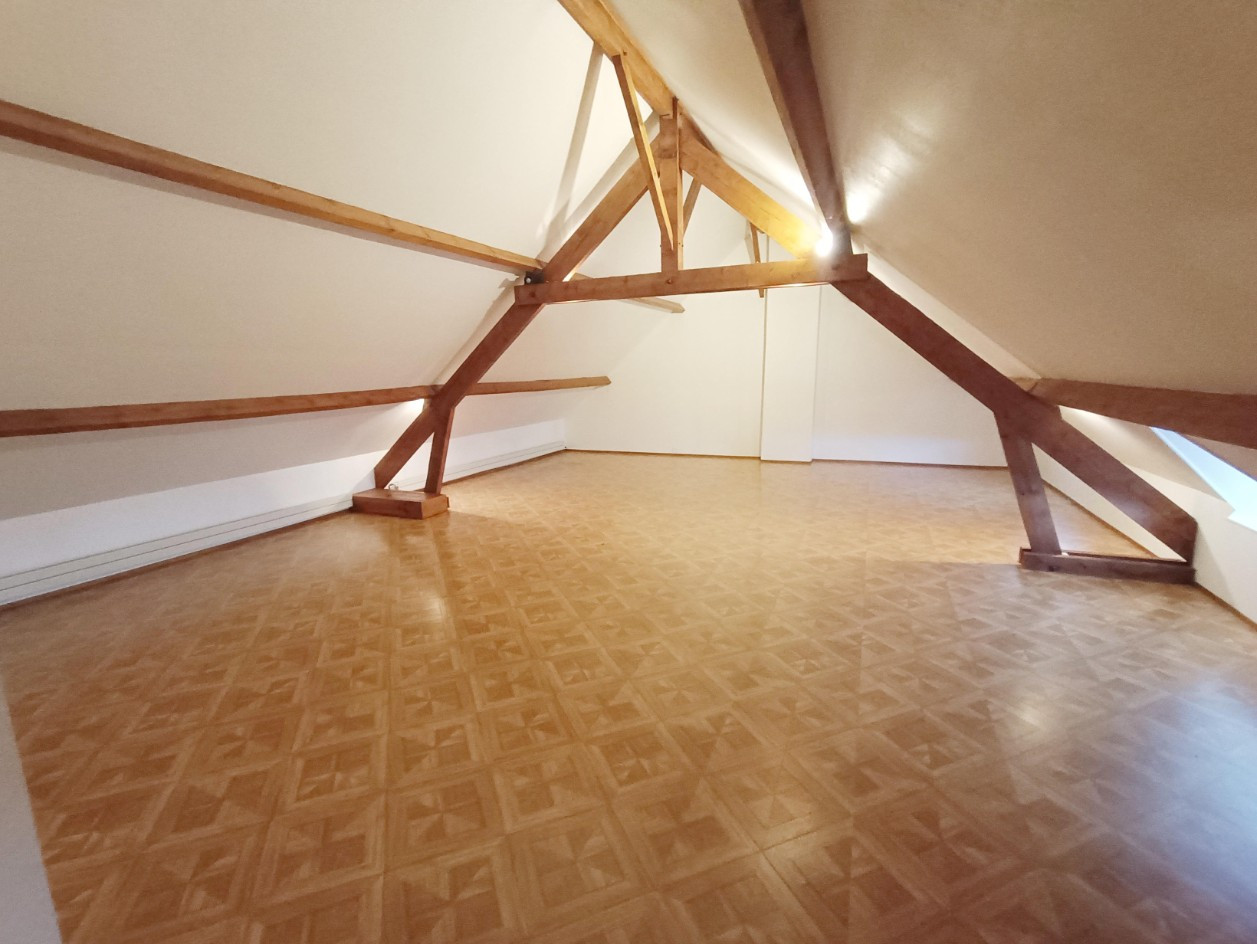 
                                                Vente
                                                 Pavillon 5 chambres plain-pied