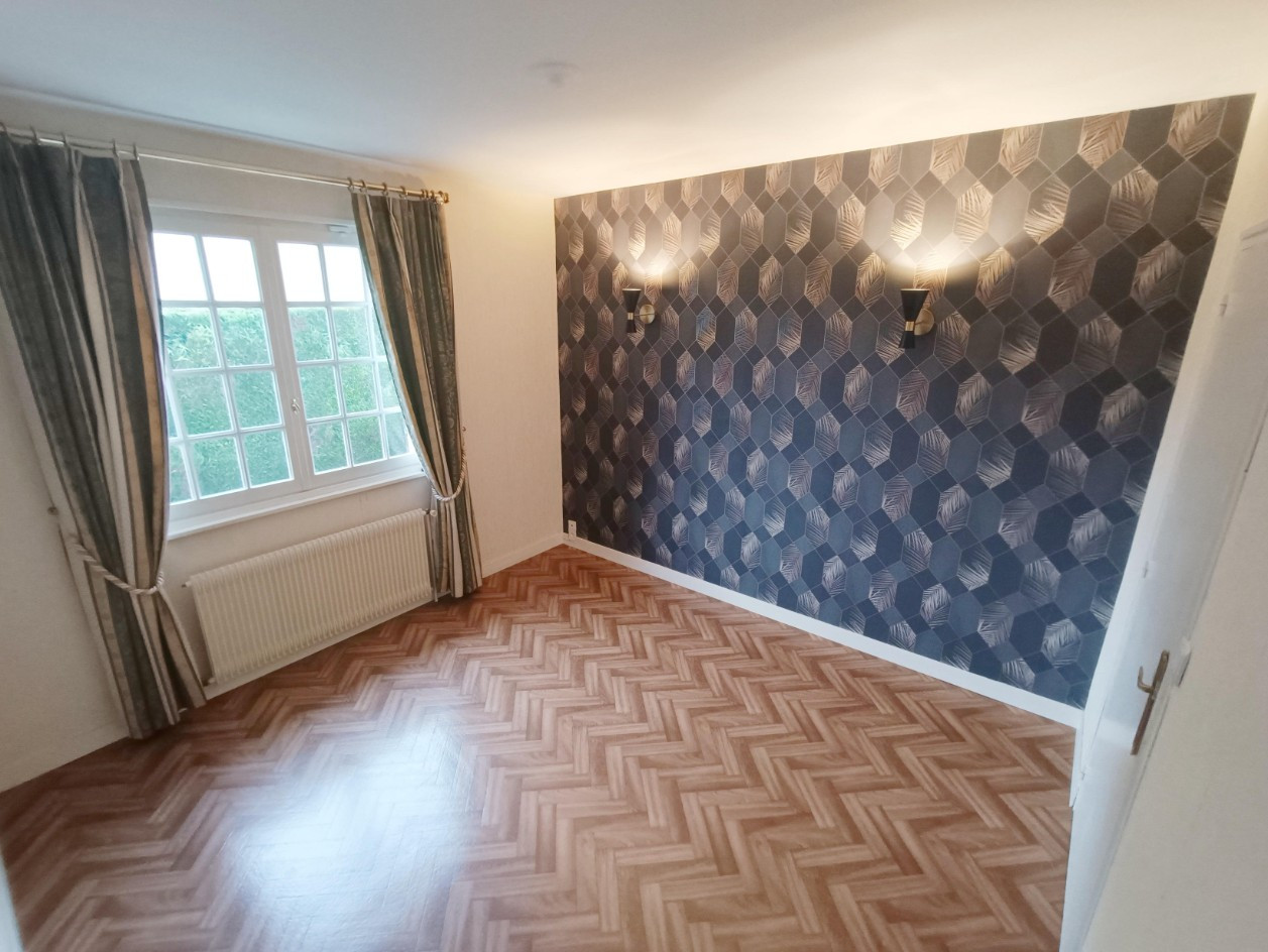 
                                                Vente
                                                 Pavillon 5 chambres plain-pied