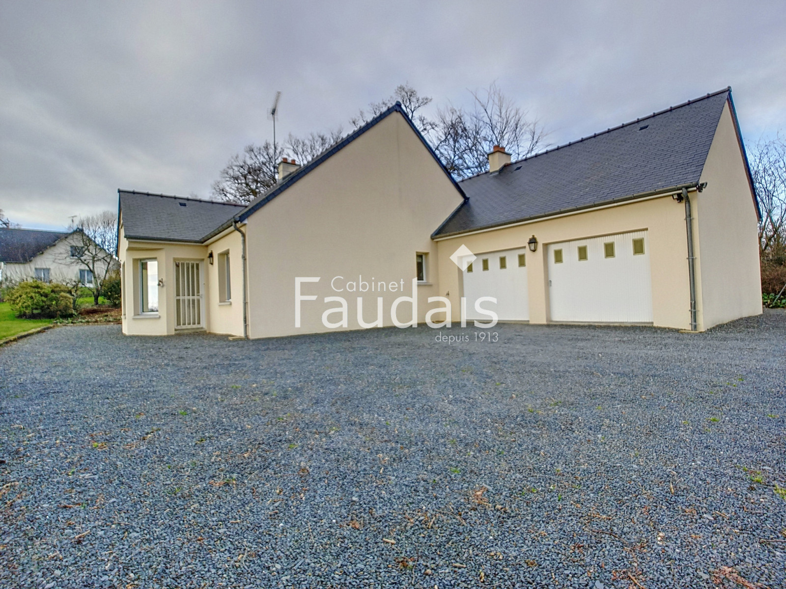 
                                                Location
                                                 PAVILLON A LOUER 170 M2 A 5 MIN DE SAINT-LO
