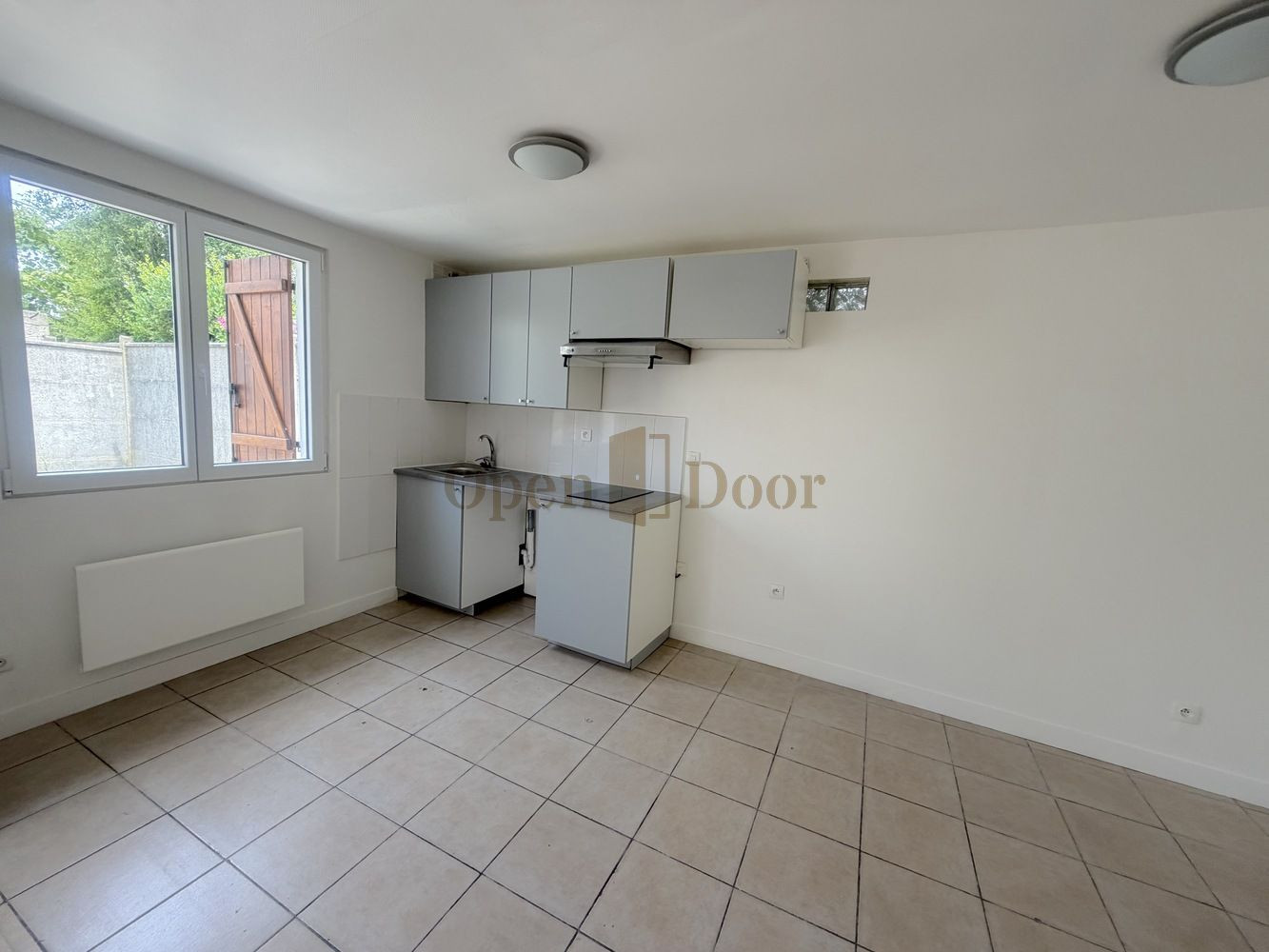 
                                                Location
                                                 Pavillon avec jardin privatif - Livry-Gargan