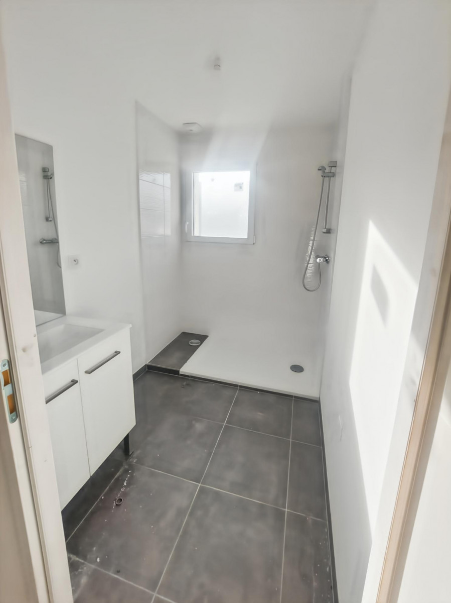 
                                                Vente
                                                 Pavillon de 2024 de 136 m², 8 pièces