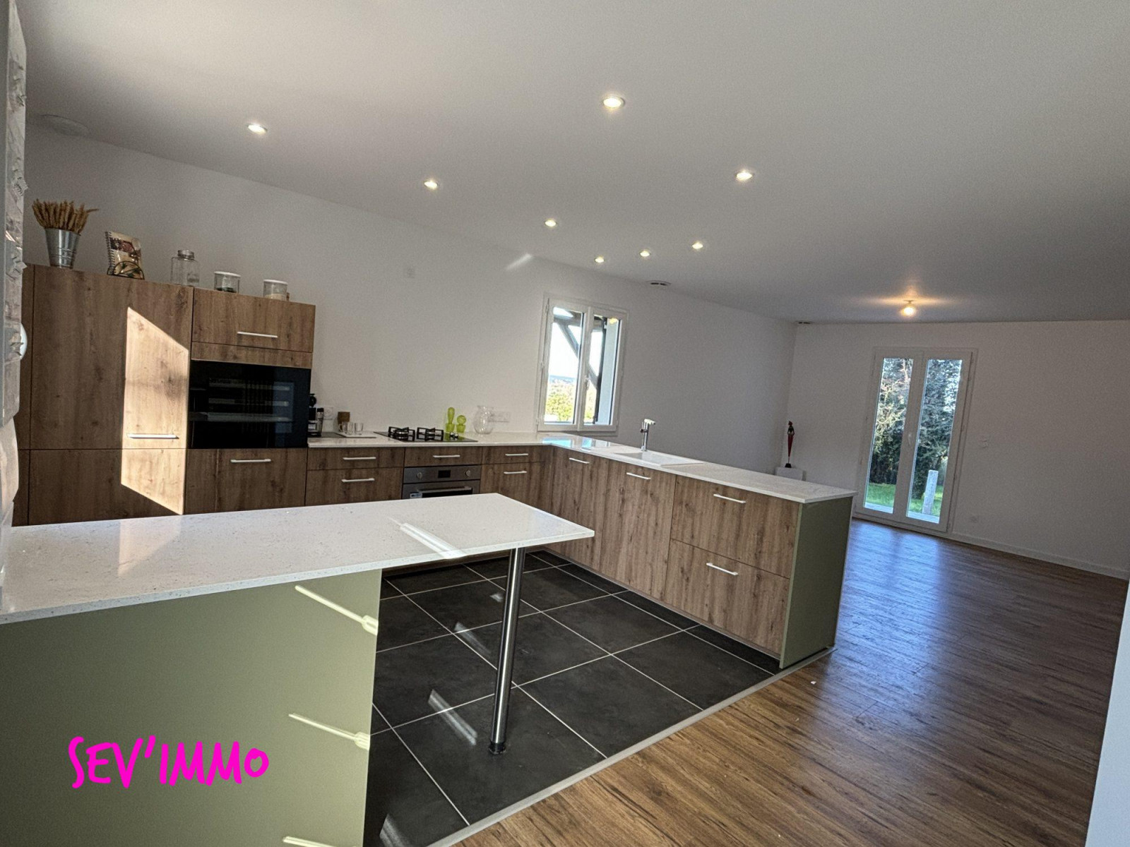 
                                                Vente
                                                 Pavillon plain-pied