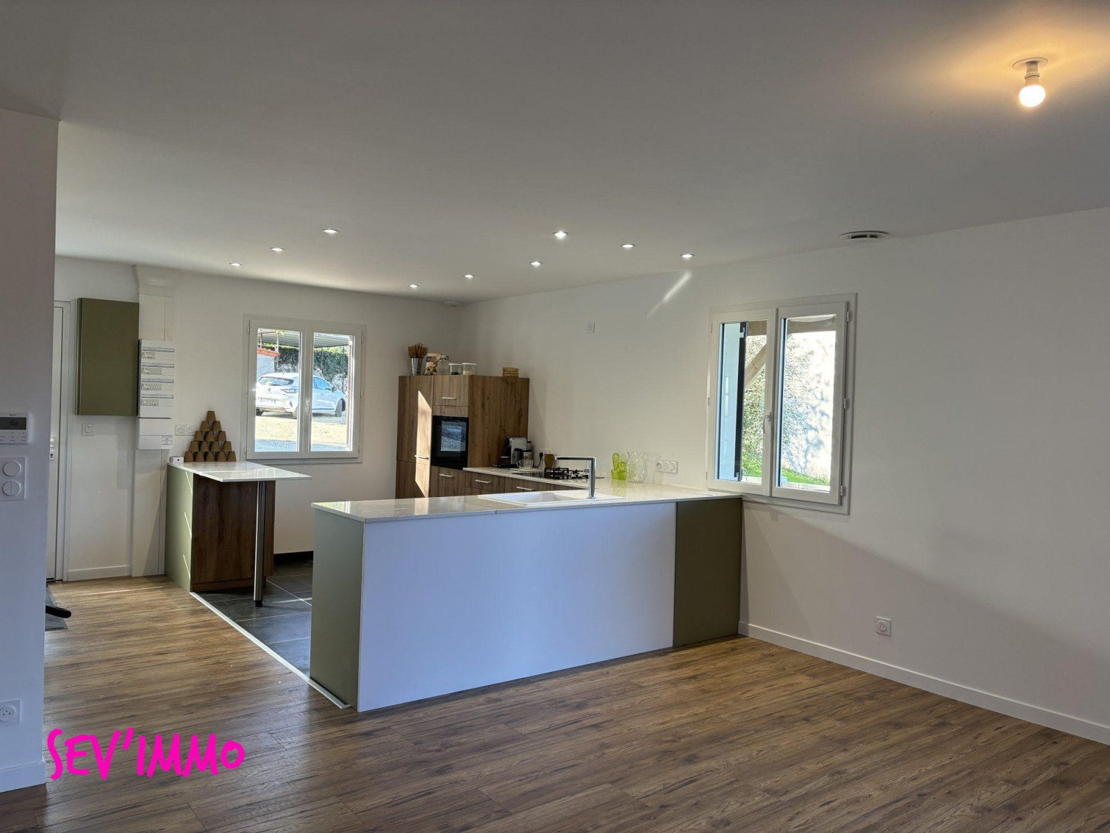 
                                                Vente
                                                 Pavillon plain-pied