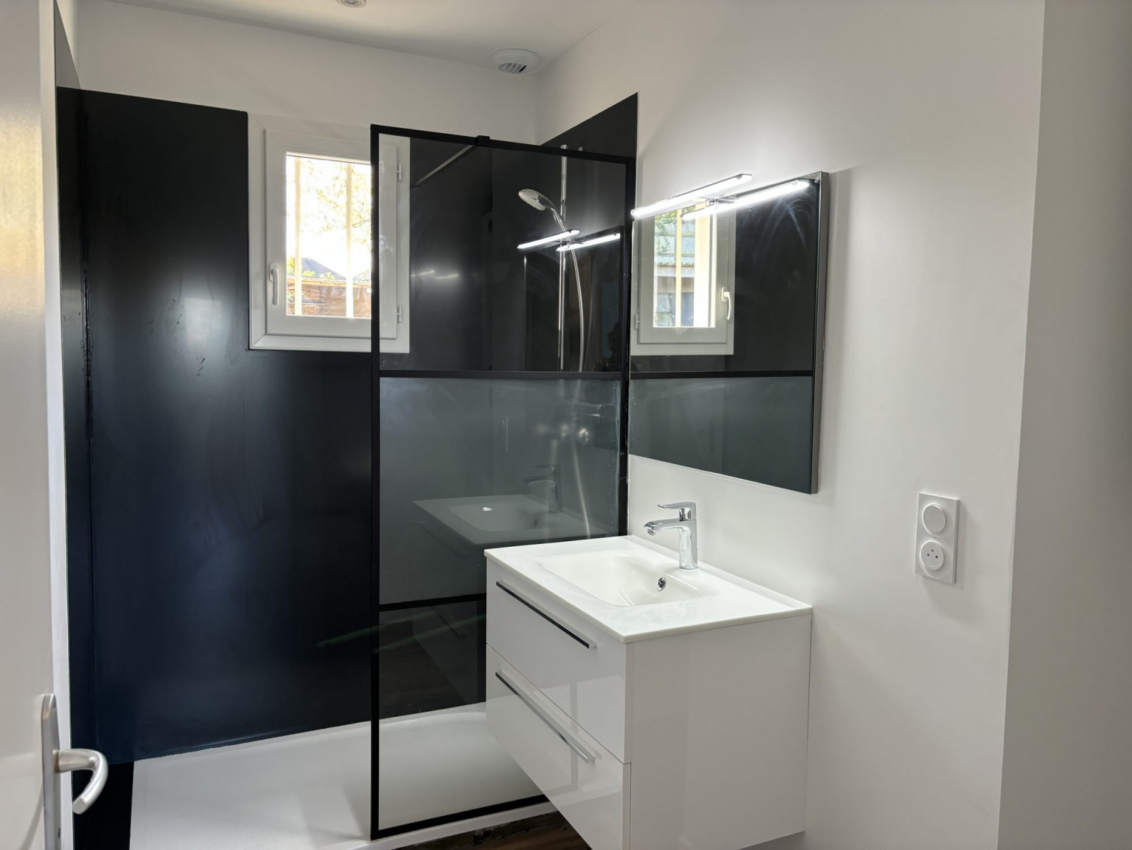 
                                                Vente
                                                 Pavillon plain-pied