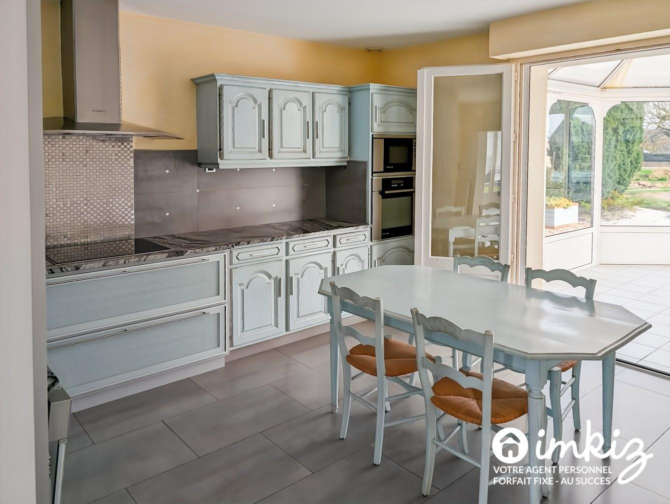 
                                                Vente
                                                 Pavillon Plain Pieds 7 pièces - Terrain 957 m²