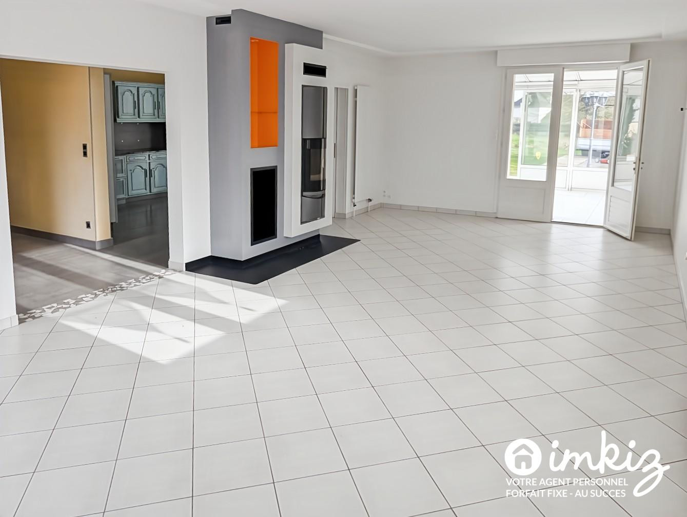 
                                                Vente
                                                 Pavillon Plain Pieds 7 pièces - Terrain 957 m²
