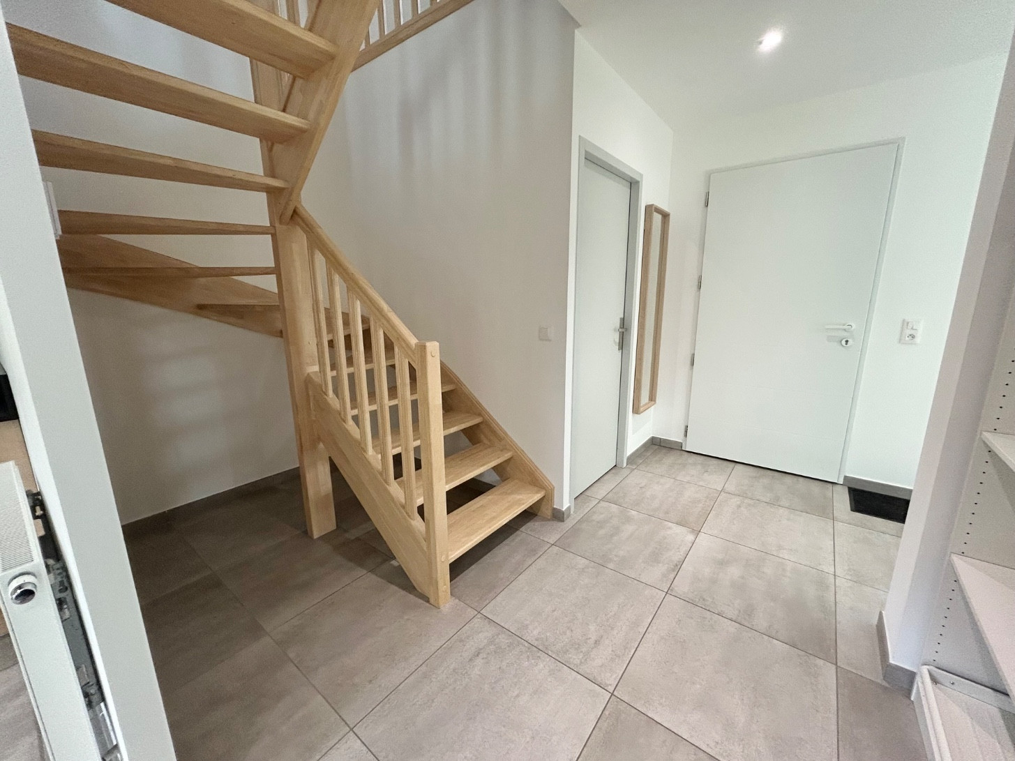 
                                                Location
                                                 Pavillon récent 3 chambres garage jardin - Prouzel
