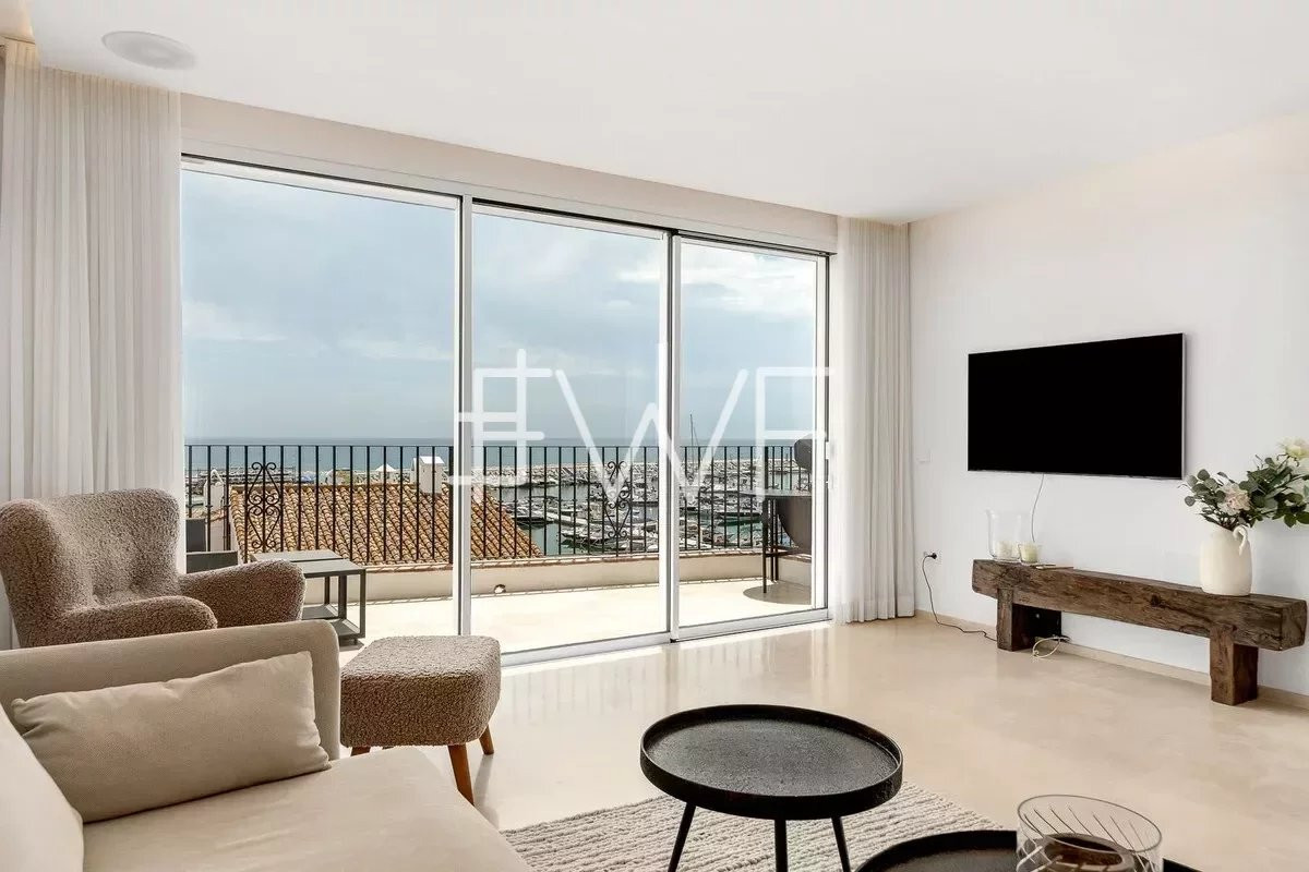 
                                                Vente
                                                 Penthouse a Puerto Banus avec Vue Mer