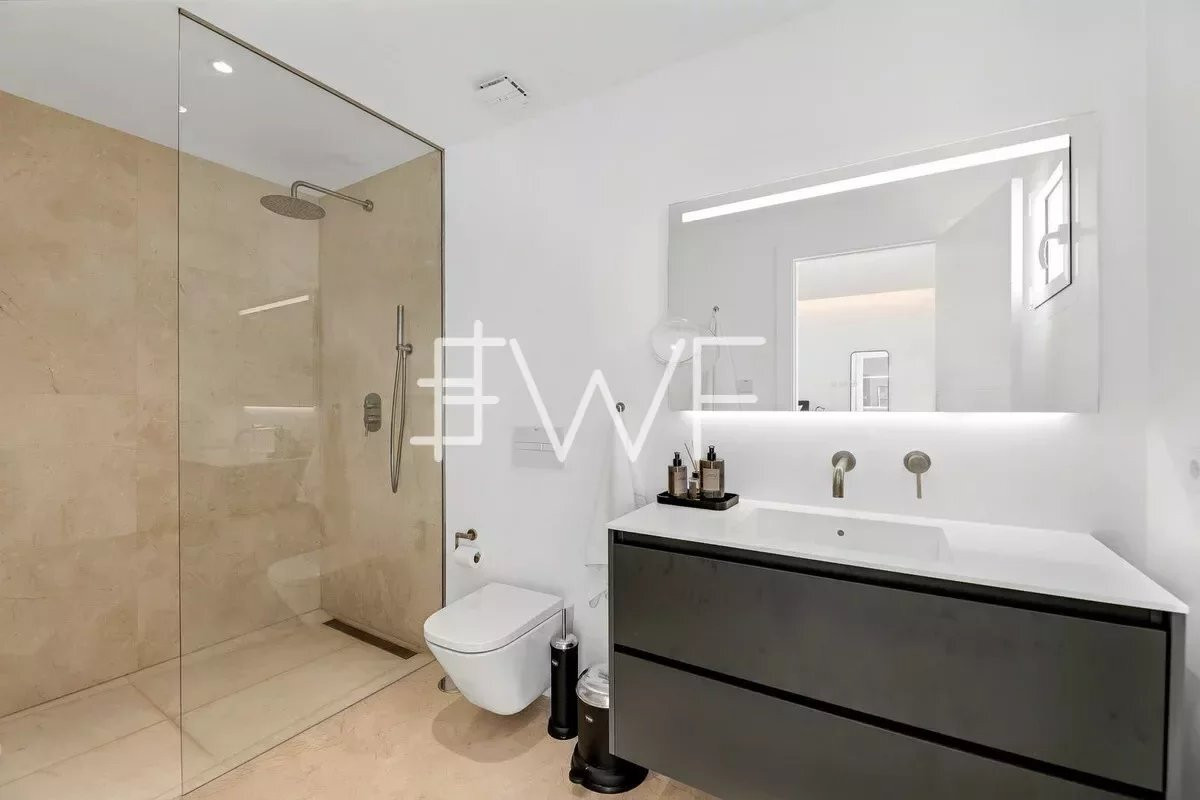 
                                                Vente
                                                 Penthouse a Puerto Banus avec Vue Mer