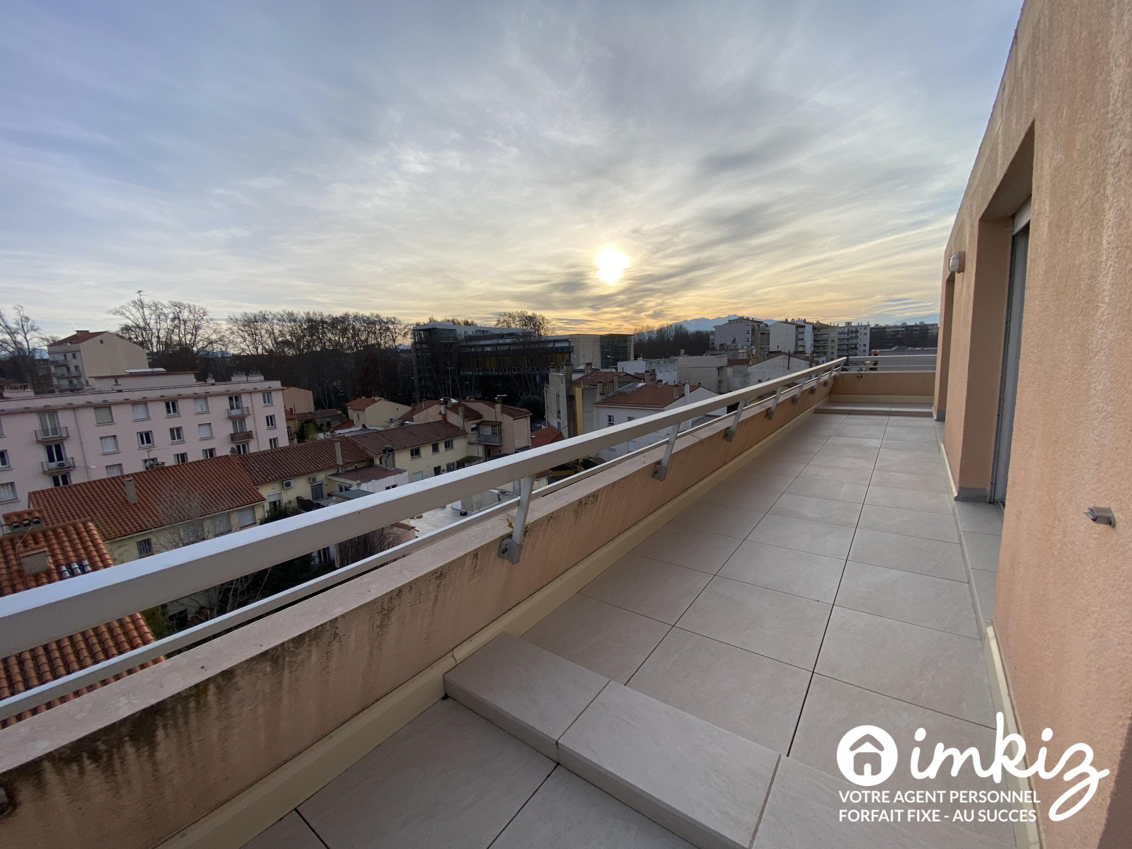 
                                                Vente
                                                 Penthouse de Prestige - Vue Panoramique 270°