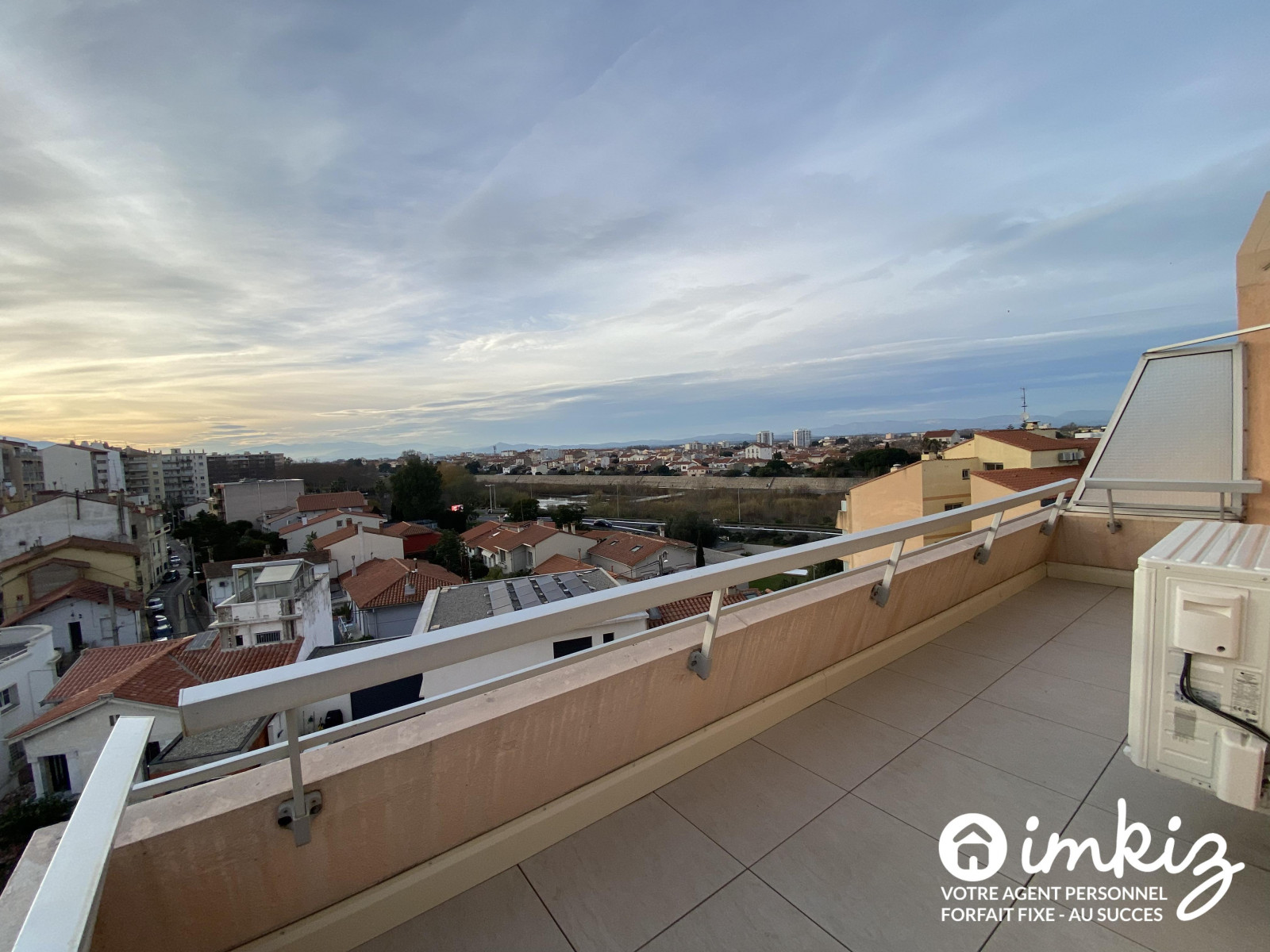 
                                                Vente
                                                 Penthouse de Prestige - Vue Panoramique 270°