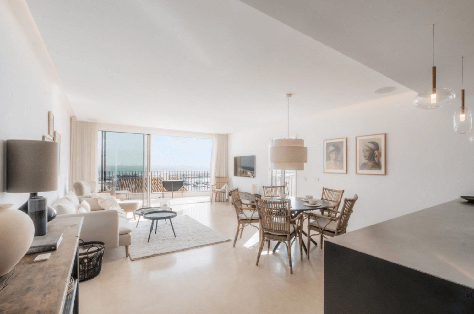 
                                                Vente
                                                 Penthouse sur la Marina de Puerto Banus