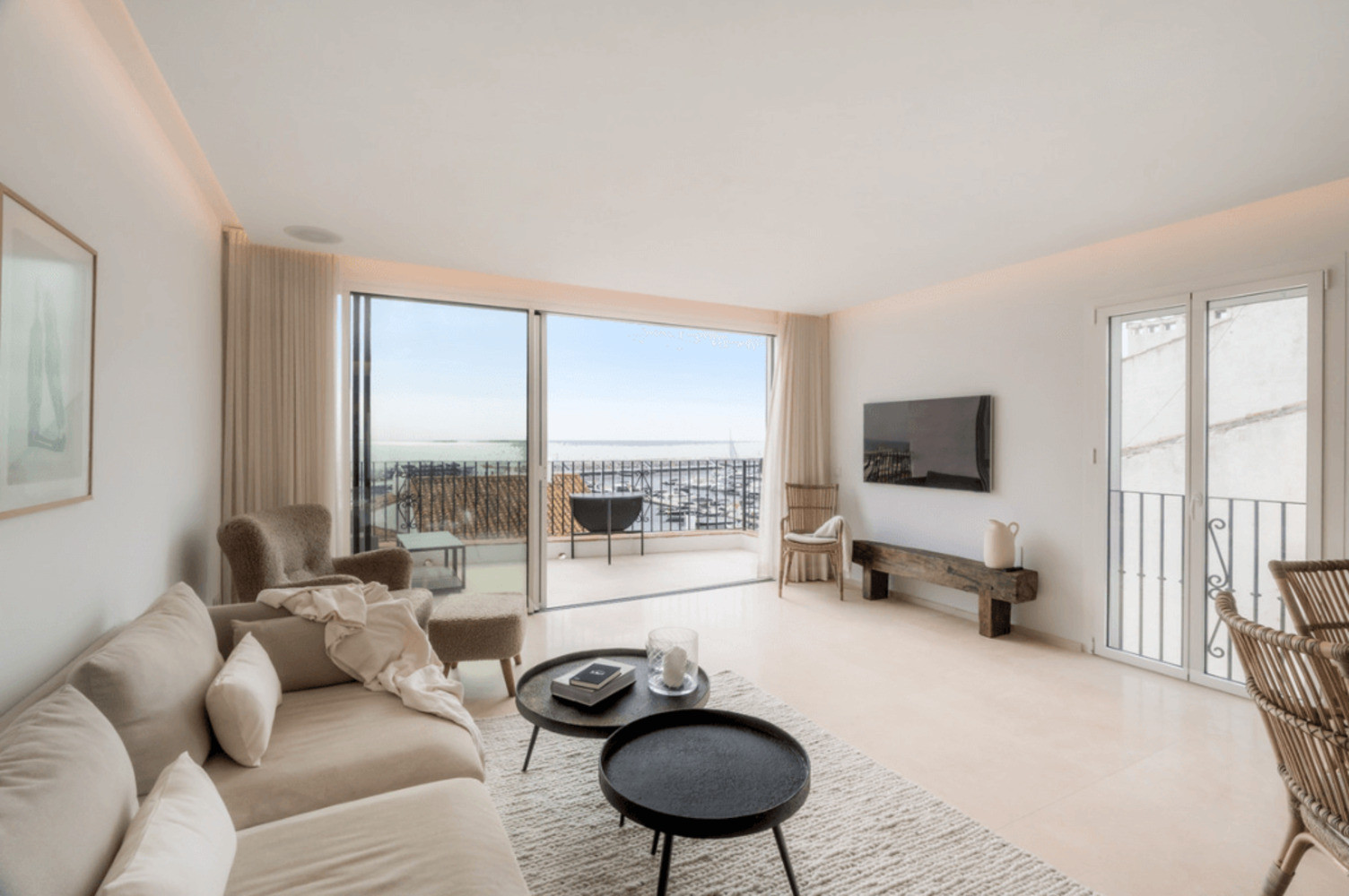 
                                                Vente
                                                 Penthouse sur la Marina de Puerto Banus