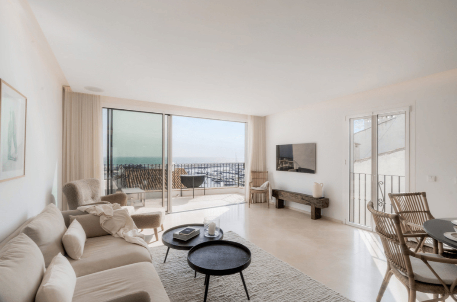 
                                                Vente
                                                 Penthouse sur la Marina de Puerto Banus