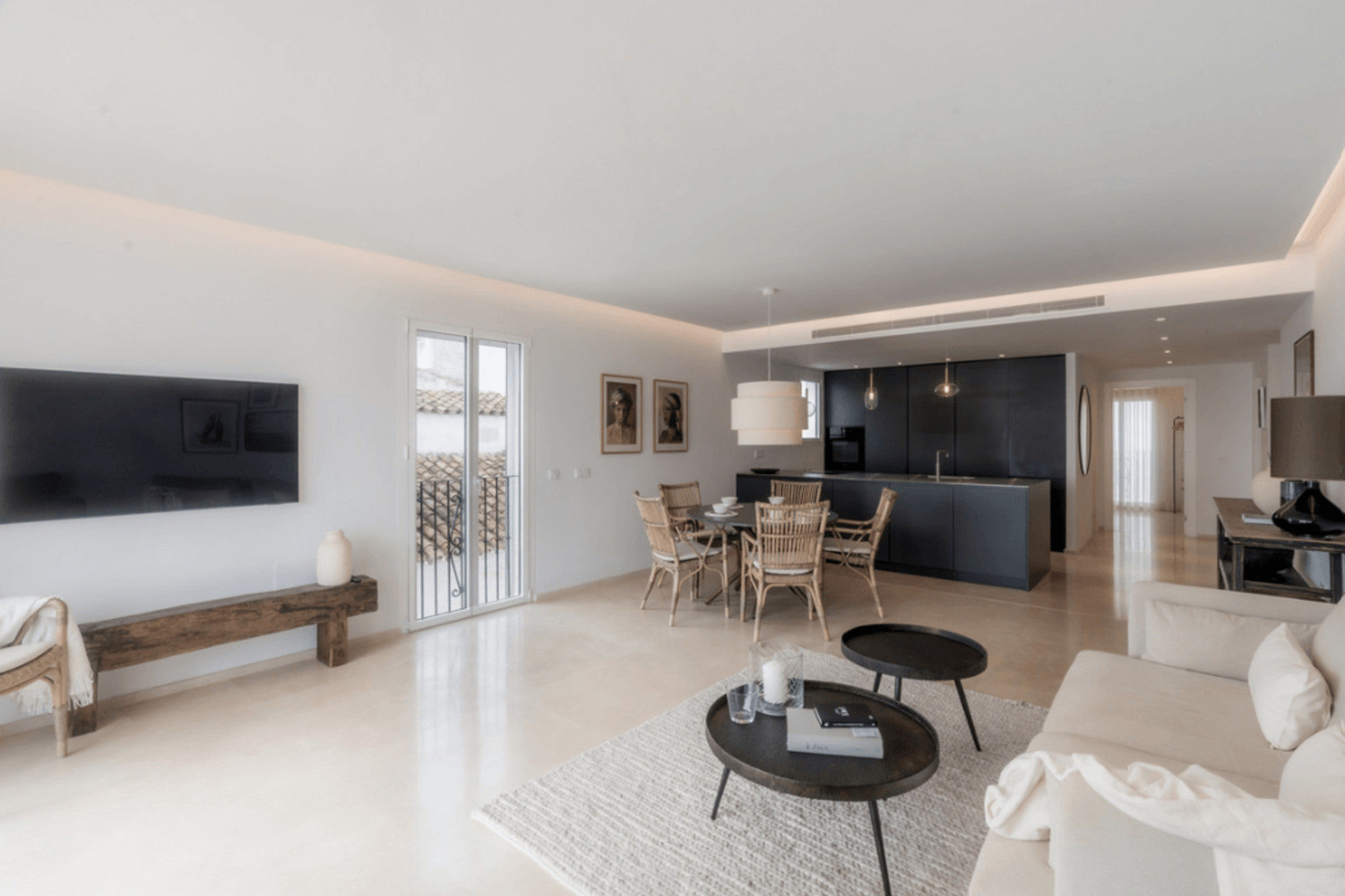 
                                                Vente
                                                 Penthouse sur la Marina de Puerto Banus
