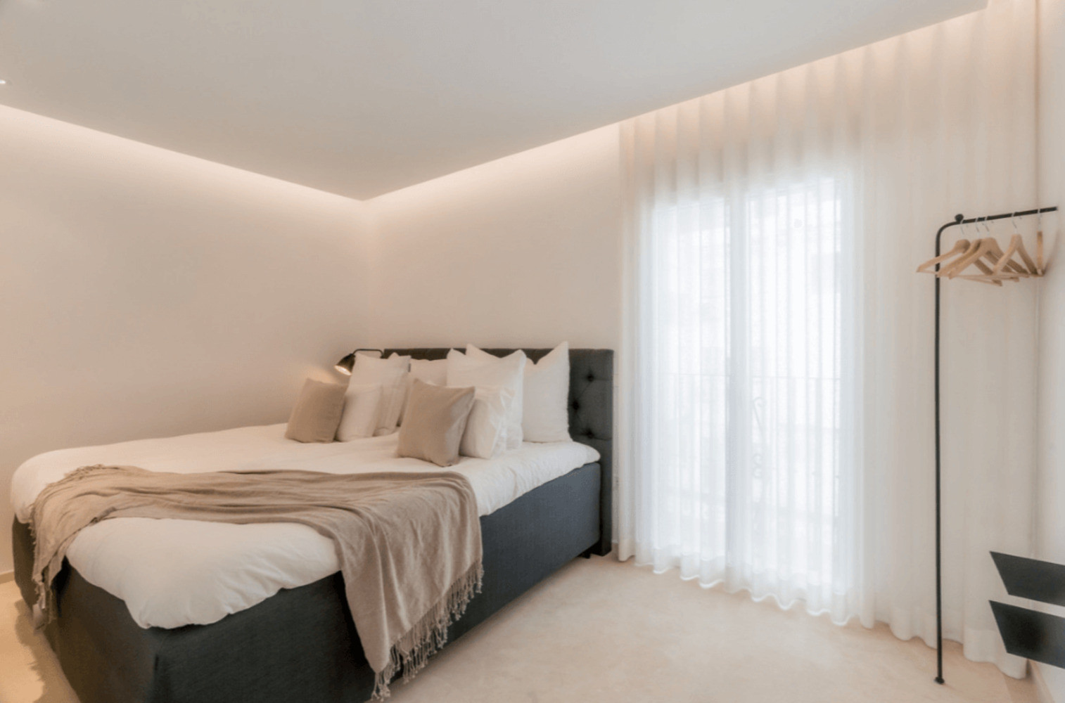 
                                                Vente
                                                 Penthouse sur la Marina de Puerto Banus