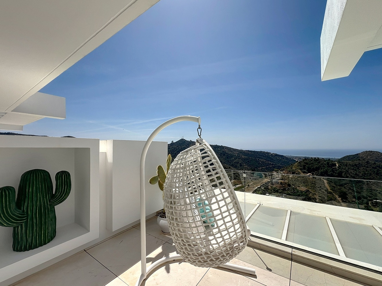
                                                Vente
                                                 Penthouse vue mer & montagne à Palo Alto