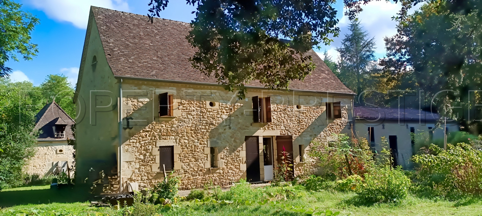 
                                                Vente
                                                 PERIGORD – ANCIEN MOULIN A RENOVER – 5 HA