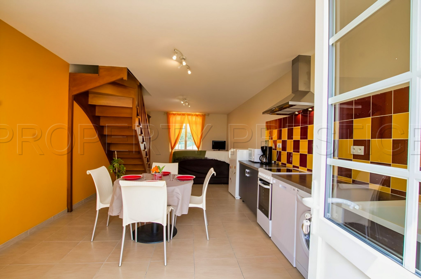 
                                                Vente
                                                 PERIGORD DOMAINE GITES RECEPTIONS CHASSE 100 HA