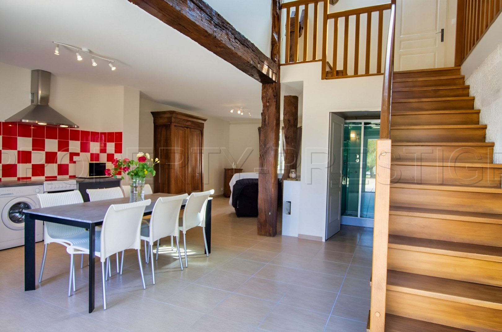 
                                                Vente
                                                 PERIGORD DOMAINE GITES RECEPTIONS CHASSE 100 HA