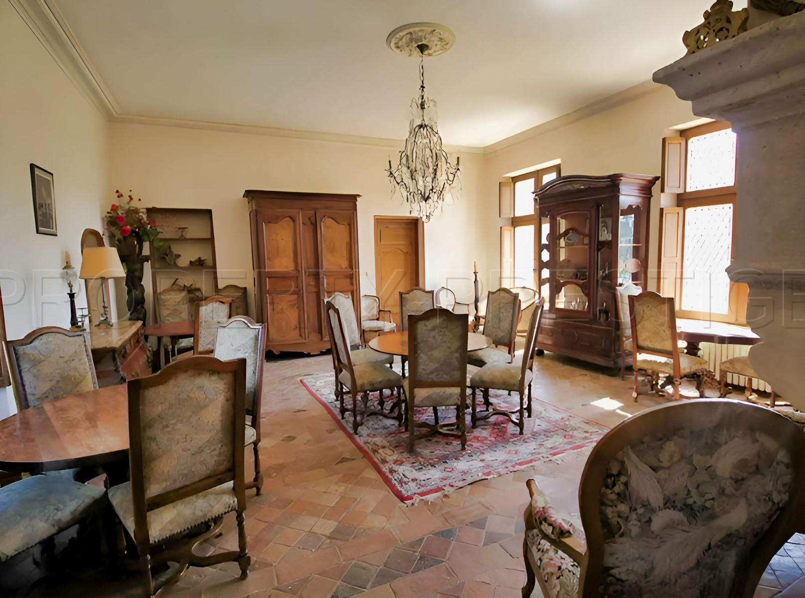 
                                                Vente
                                                 PERIGORD NOIR DOMAINE D’EXCEPTION MARIAGES 60 HA