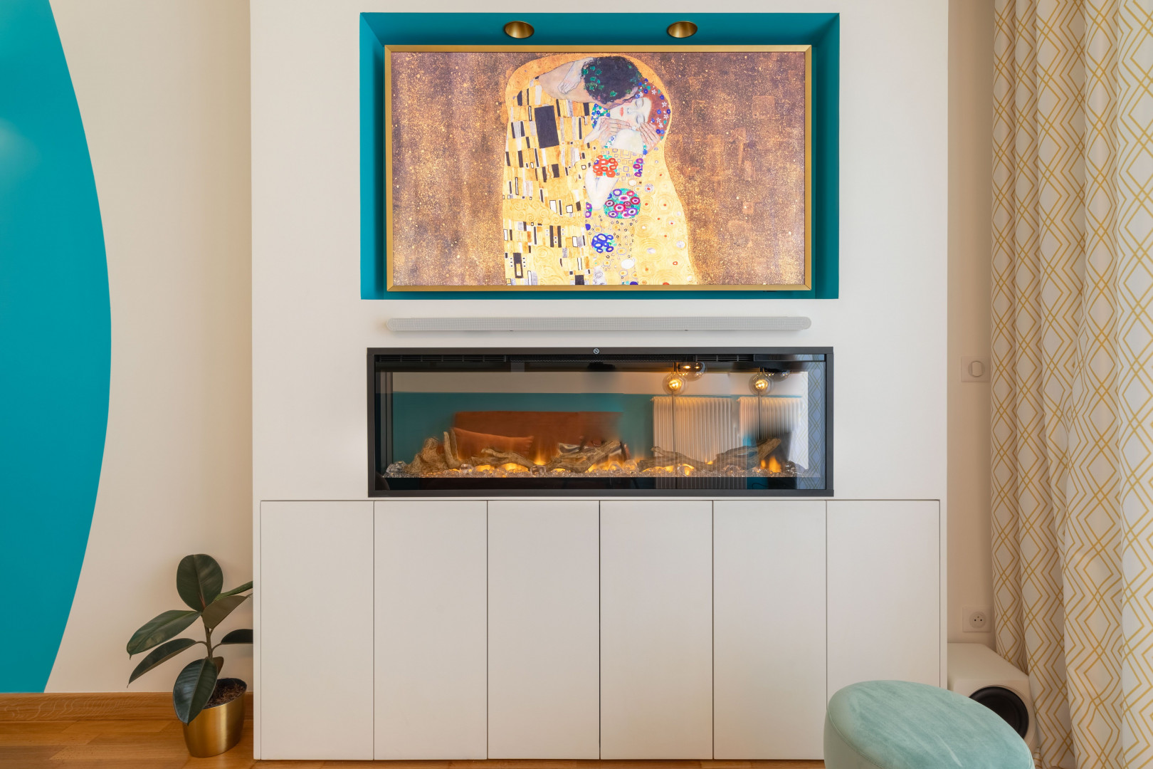 
                                                Location
                                                 Perle Art Déco – Balcon Ensoleillé – Internet Ultra-Rapide – Parking Privé – Entièrement Équipé (loyer tout inclus)