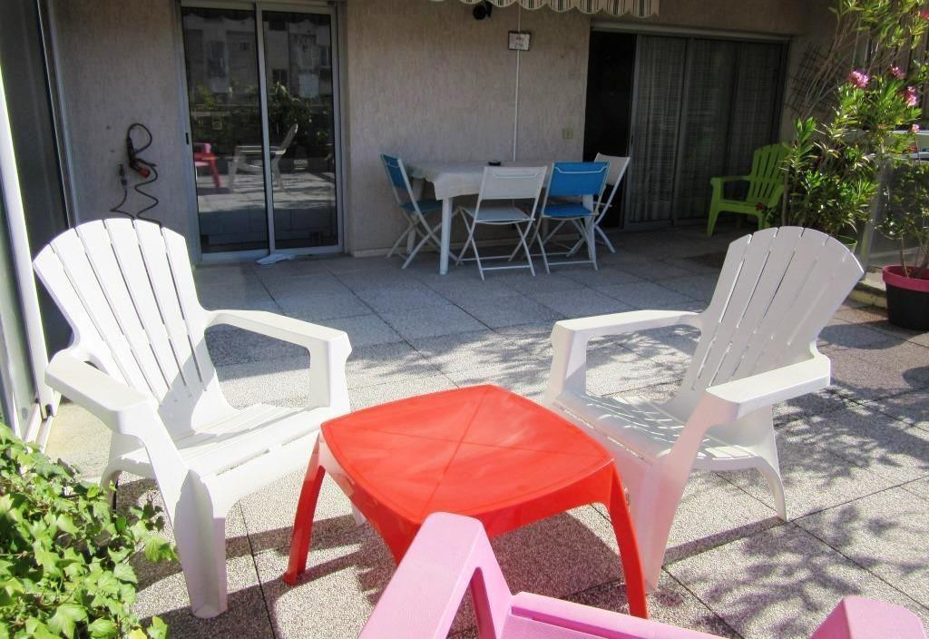 
                                                Location
                                                 Perle rare au calme bien sécurisé terrasse sud