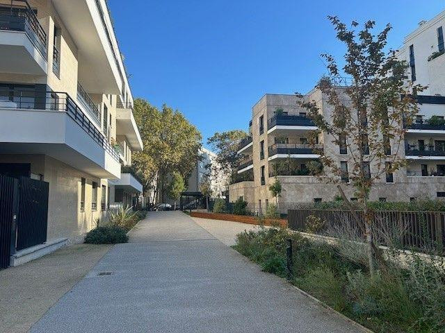 
                                                Location
                                                 Perle Rare-New F3+Jardin 65m-proche Porte de Paris
