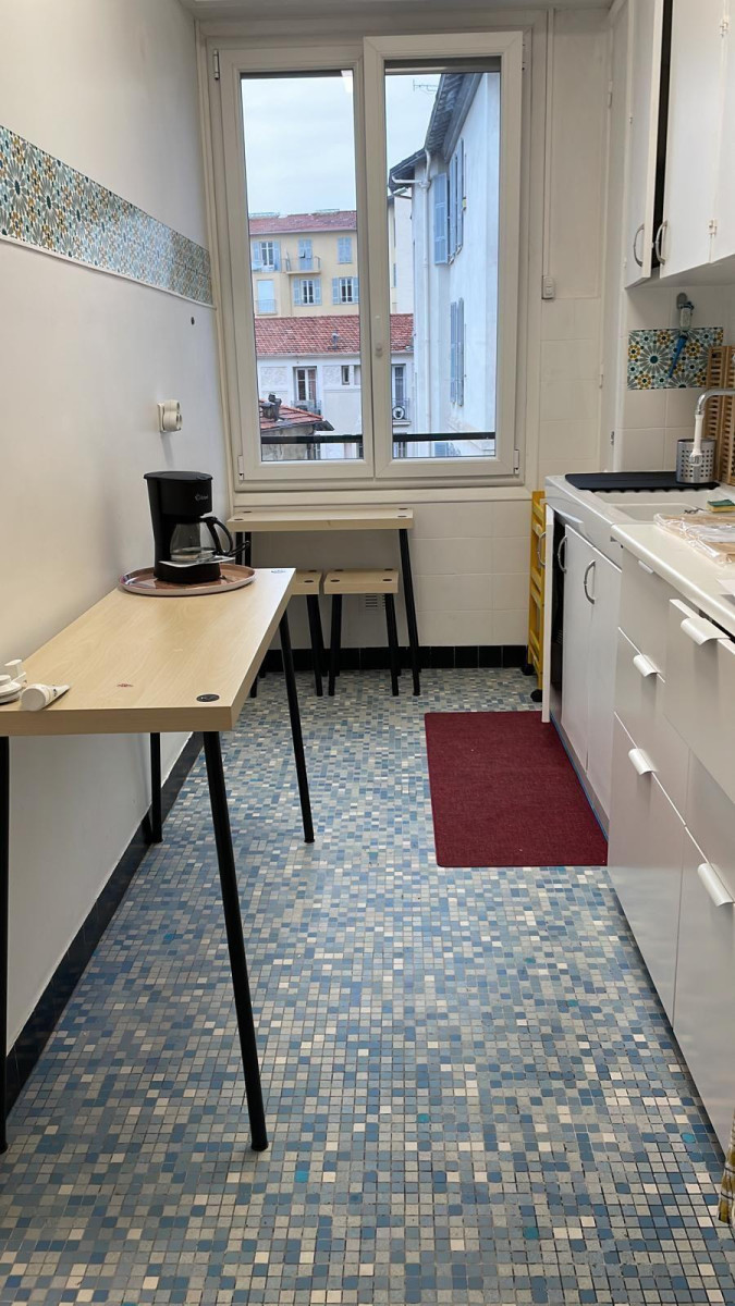 
                                                Location
                                                 Perle rare/ T2 Clim Place Liberation Nice-Centre