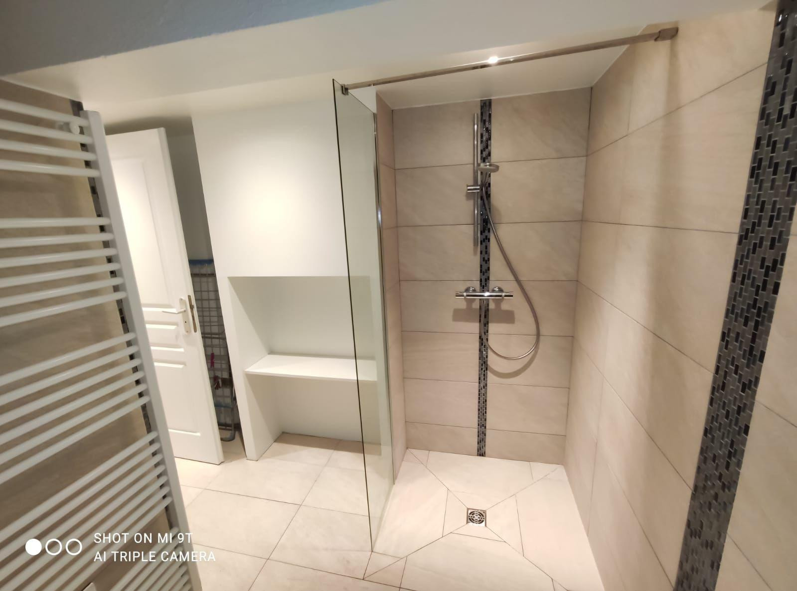 
                                                Location
                                                 Petit appartement chaleureux