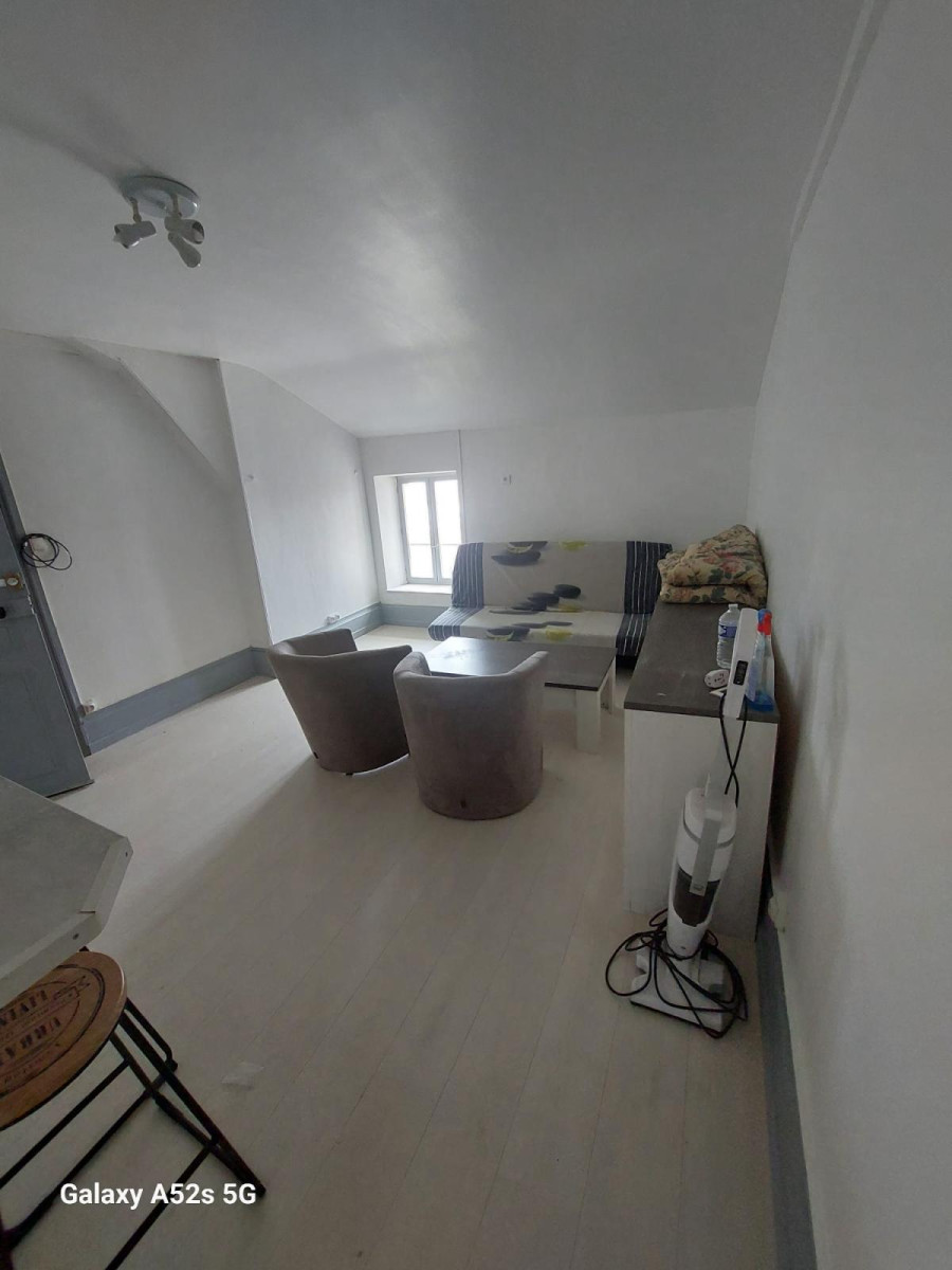 
                                                Location
                                                 Petit logement
