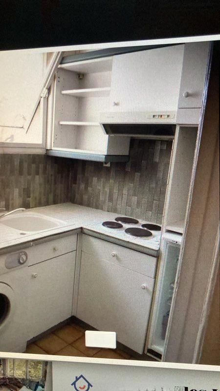 
                                                Location
                                                 Petit T2 Meublé 32 M2 Pour 950 Euros