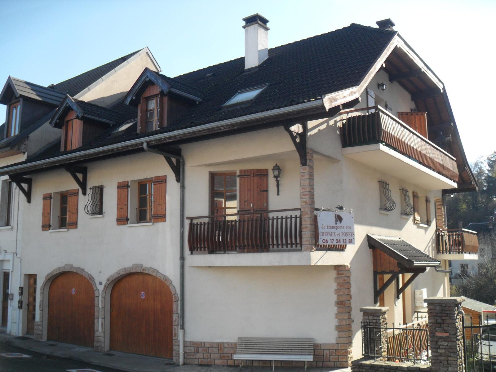 
                                                Location
                                                 Petite copropriété