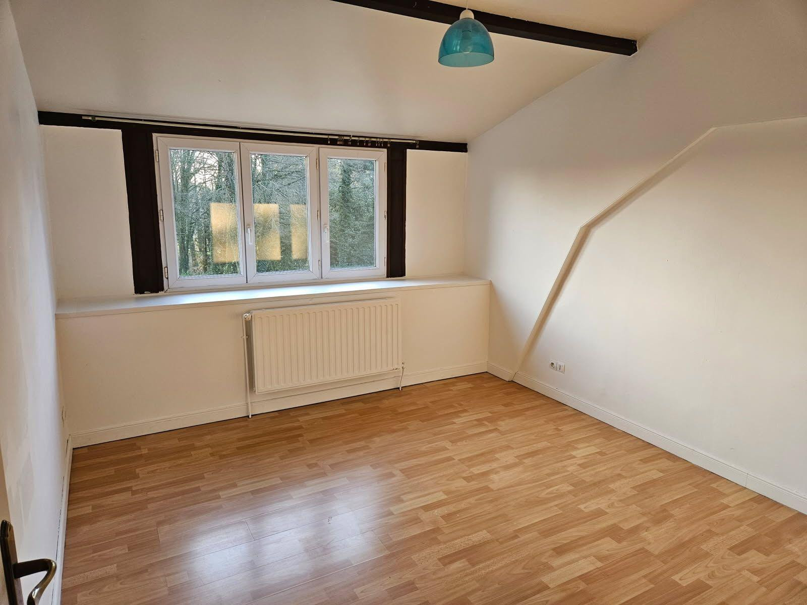 
                                                Location
                                                 Petite maison dans un environnement d'exception