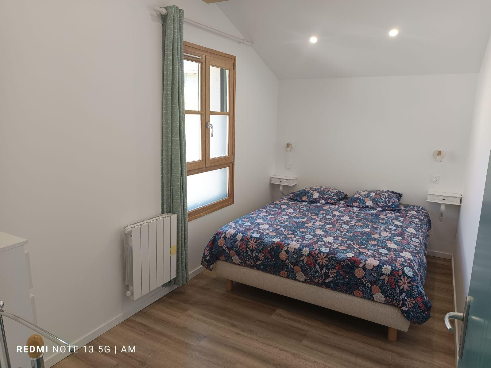 
                                                Location
                                                 Petite maison indépendante au calme.