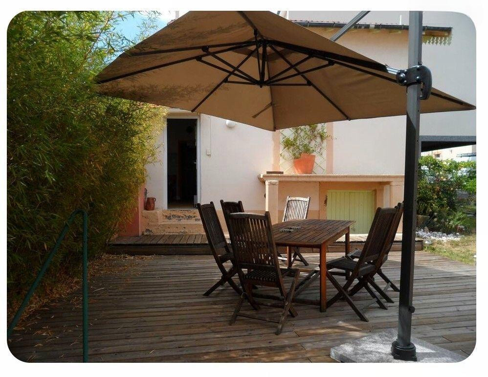 
                                                Location
                                                 Petite maison meublée à louer à etudiant(e)