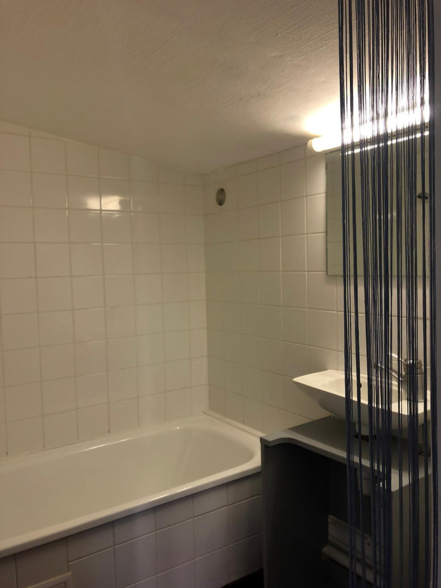 
                                                Location
                                                 Petite maison tranquille