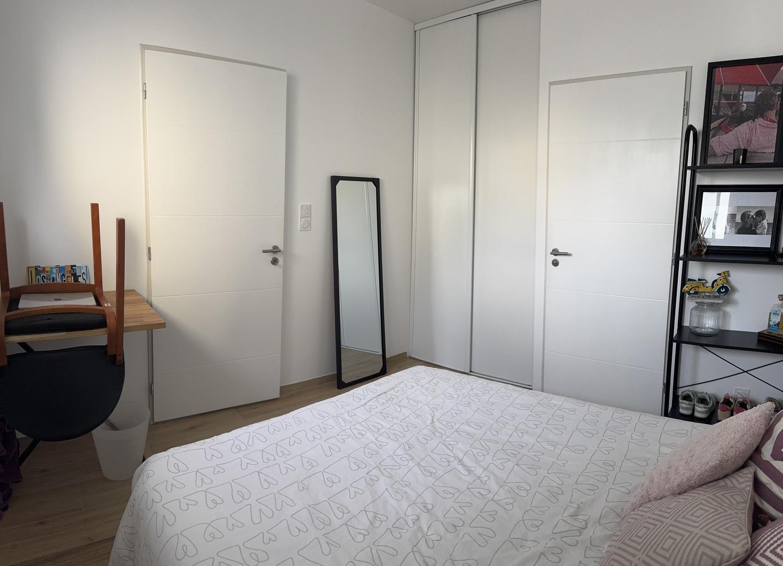 
                                                Location
                                                 Petite Maison tranquille