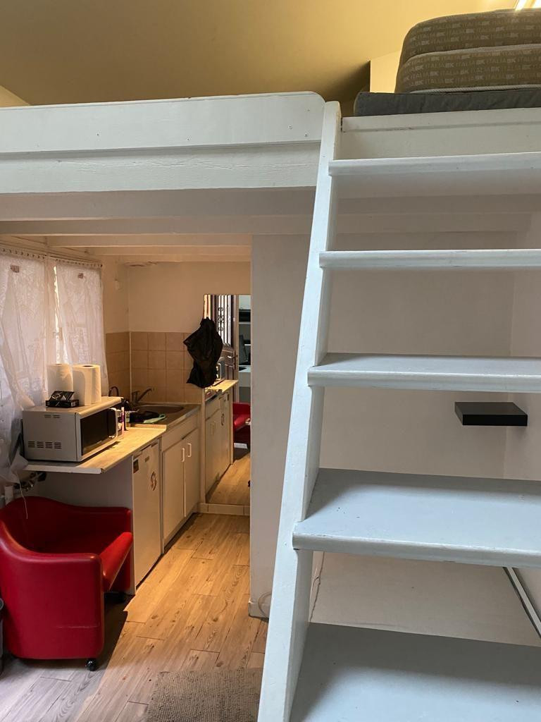 
                                                Location
                                                 Petite maison tranquille