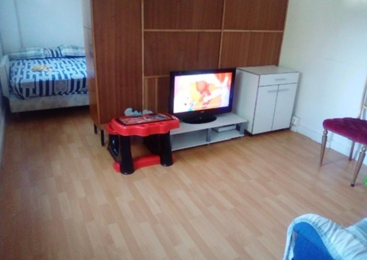 
                                                Colocation
                                                 Petite maison tranquille