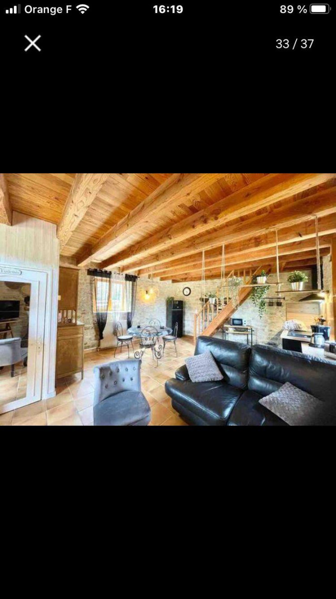 
                                                Location
                                                 Petite maison tranquille