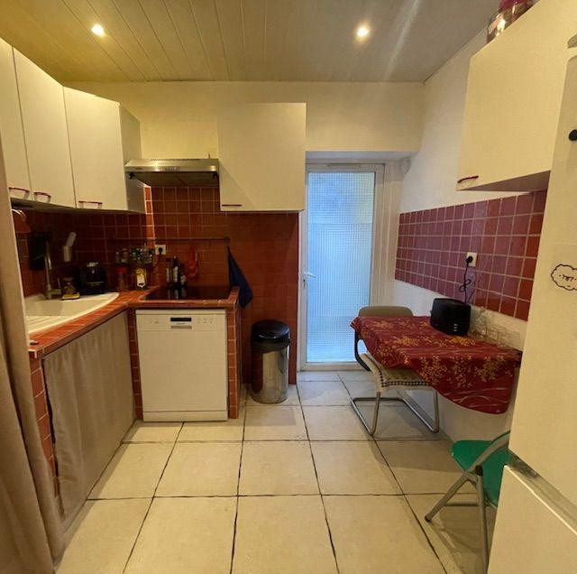 
                                                Location
                                                 Petite maison tranquille, à la campagne
