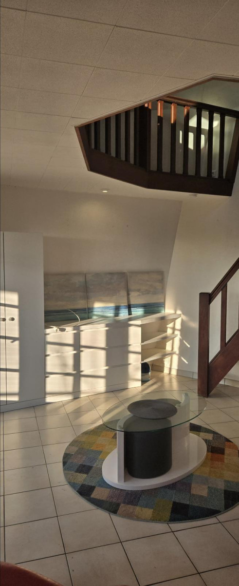 
                                                Location
                                                 Petite maison tranquille au calme proche A13
