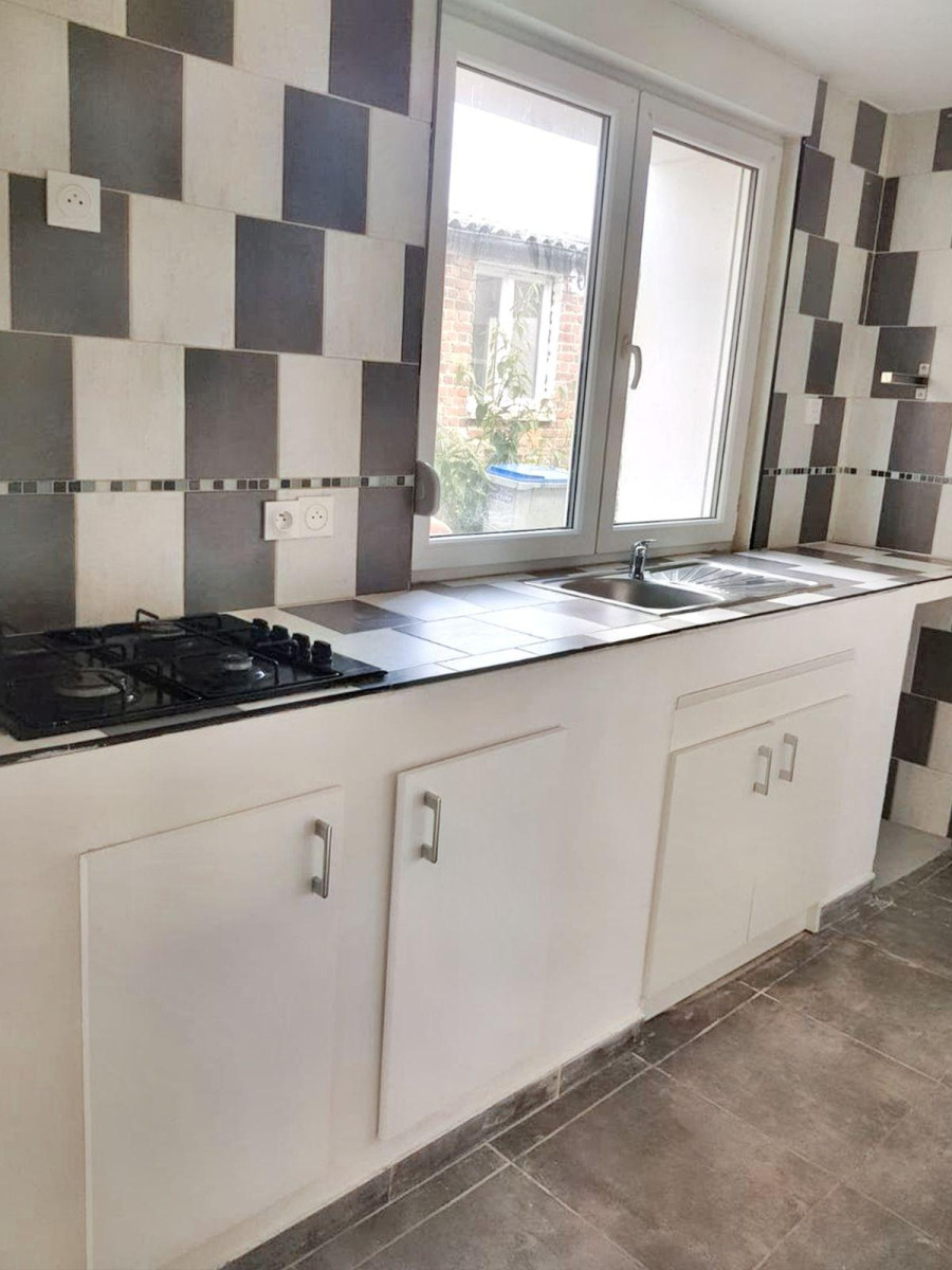 
                                                Location
                                                 Petite maison tranquille en plein centre de DENAIN