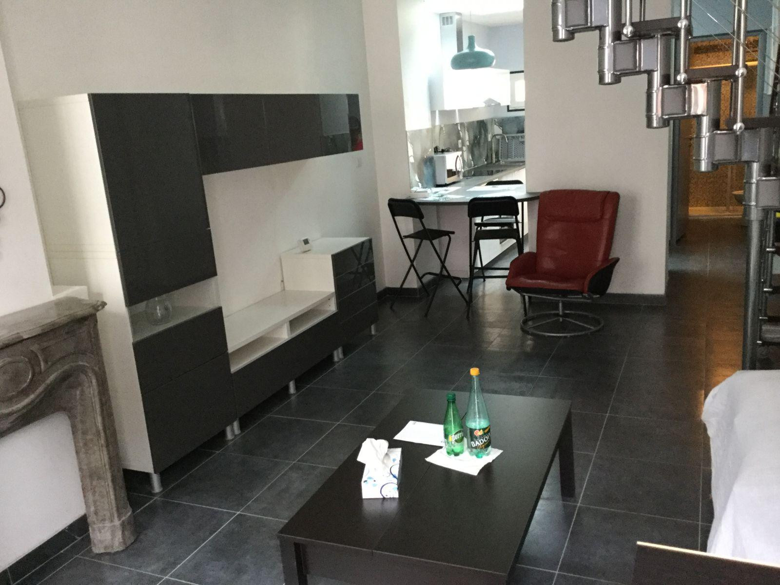 
                                                Location
                                                 Petite Maison tranquille près du métro