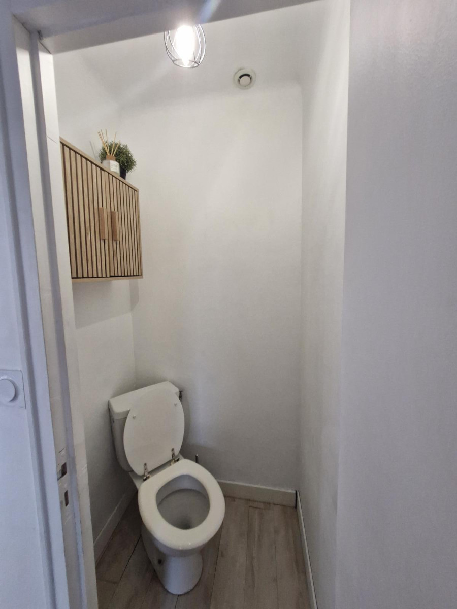 
                                                Location
                                                 Petite maison type t2