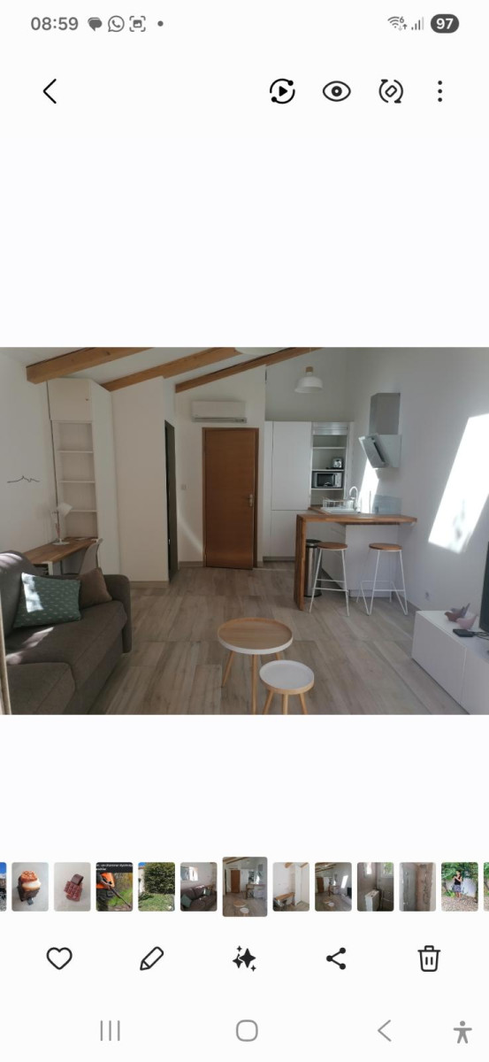 
                                                Location
                                                 Petite maisonette studio