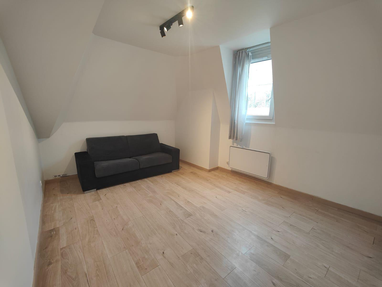 
                                                Location
                                                 petite résidence tranquille quartier pavillonnaire