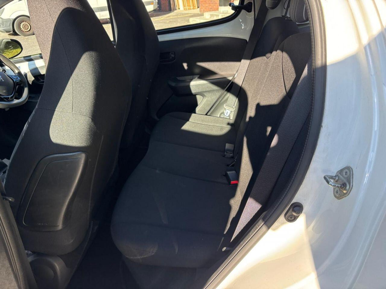 
                                                Voiture
                                                 Peugeot 108 1.0 Active Hatchback 5dr Petrol Manual Euro 6 (68 ps)